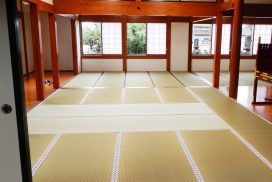 寺　本堂